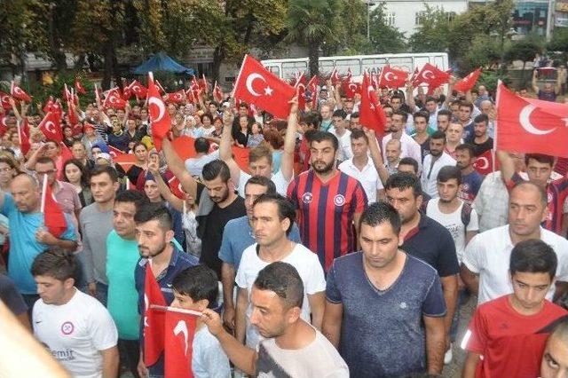 Zonguldak’ta Teröre Tepki Yürüyüşü