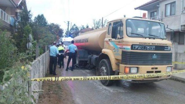 Bisikletiyle Tankerin Altında Kalan 7 Yaşındaki Furkan &Ouml;ld&uuml; 2