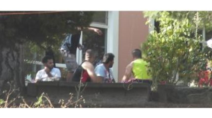 Ayvalık&rsquo;ta 61 Ka&ccedil;ak G&ouml;&ccedil;men Yakalandı