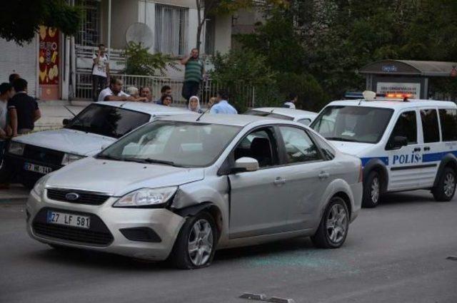 Polisin 'dur' Ikazlarına Uymayan Şüpheli Vurularak Yakalandı