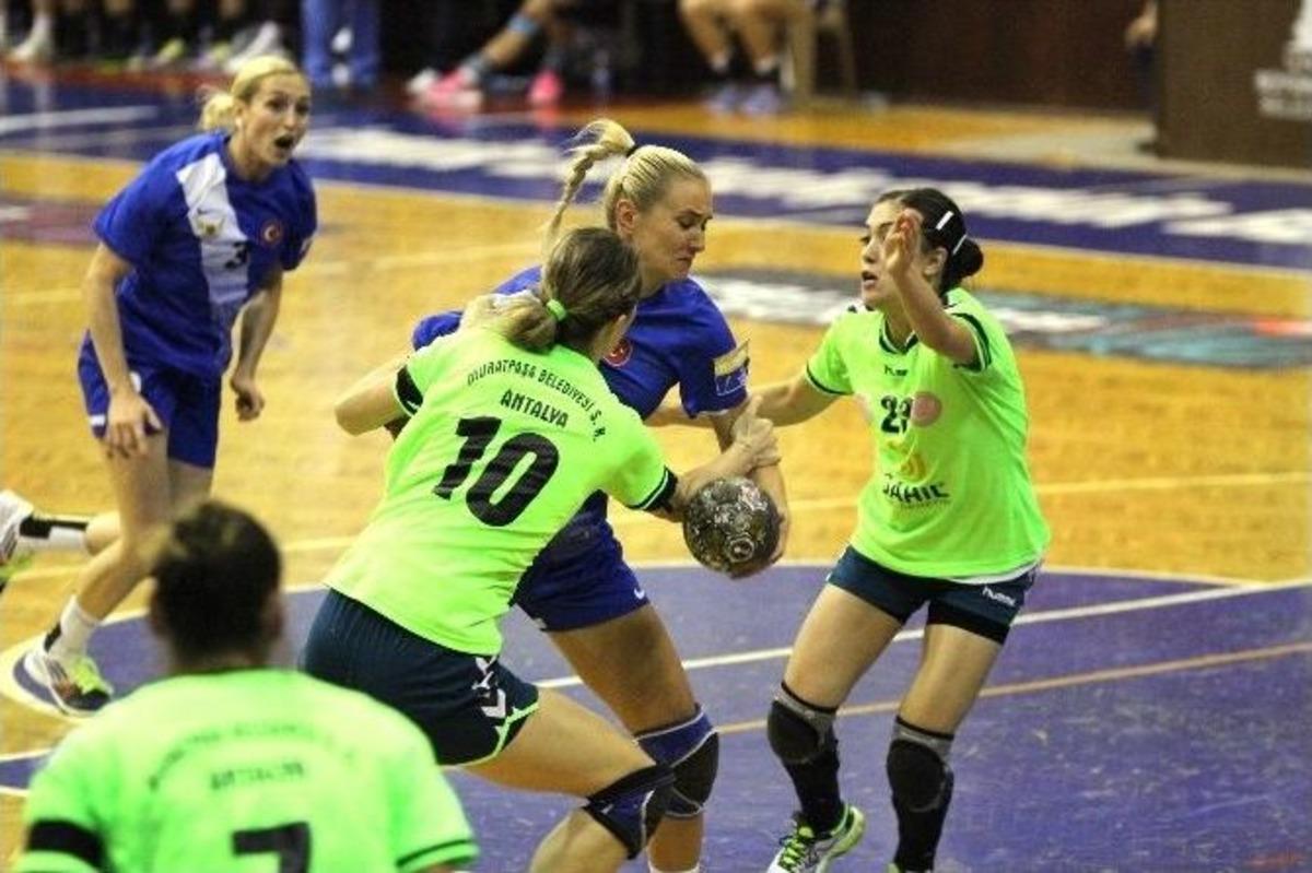 Yenimahalle Belediyespor, &Uuml;st &Uuml;ste İkinci Kez Kupanın Sahibi