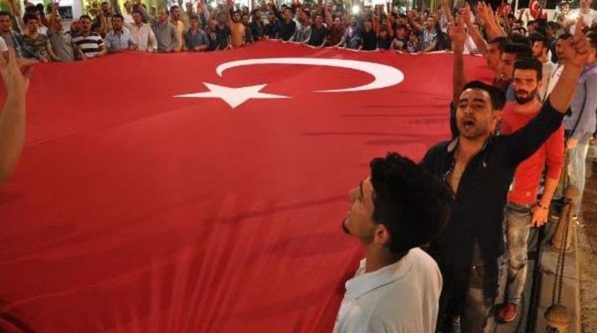 Sivas, Şehitler I&ccedil;in Sokağa D&ouml;k&uuml;ld&uuml;