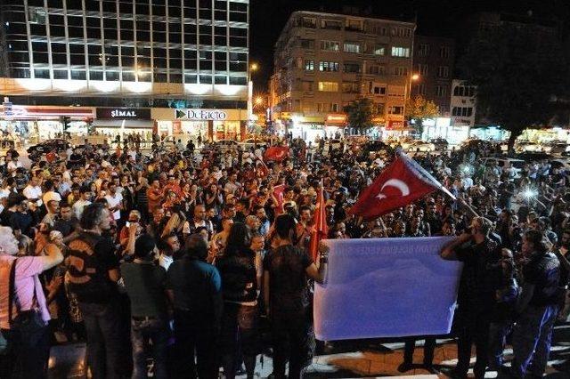 Uşaklı Motorcular Şehitler İ&ccedil;in Yollara D&ouml;k&uuml;ld&uuml; 1