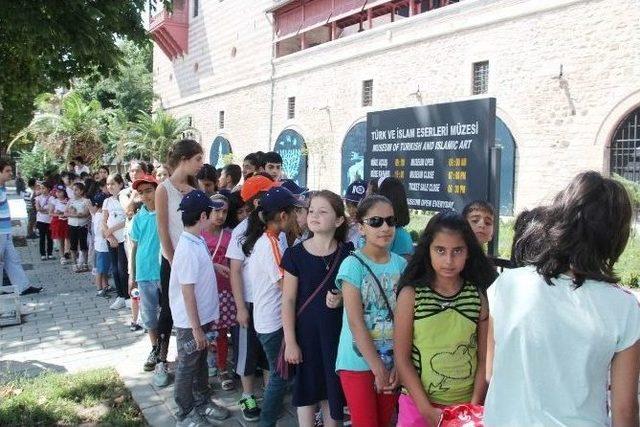 Bilgi Evi &Uuml;yeleri Ge&ccedil;mişe Yolculuk Yaptı 3