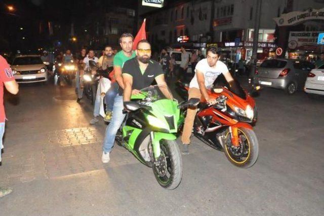 Ter&ouml;re Motosiklet Konvoyu Ile Tepki 3