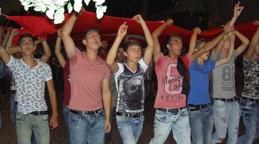 G&ouml;nen&rsquo;de Ter&ouml;re Kınama Y&uuml;r&uuml;y&uuml;ş&uuml;