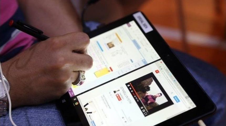 Vizyon Koleji&rsquo;nden Y&uuml;zde Y&uuml;z Dijital Eğitim