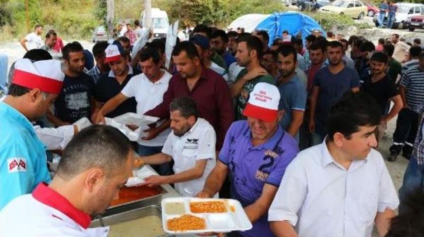 500 Madencinin Grevi S&uuml;r&uuml;yor