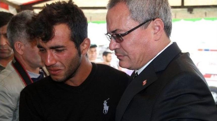 Şehit Uzman &Ccedil;avuşun Ardahan&rsquo;daki Evine Ateş D&uuml;şt&uuml;