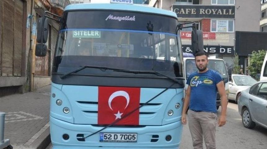 Dolmuş&ccedil;ulardan Bayraklı Ve Siyah Kurdeleli Tepki