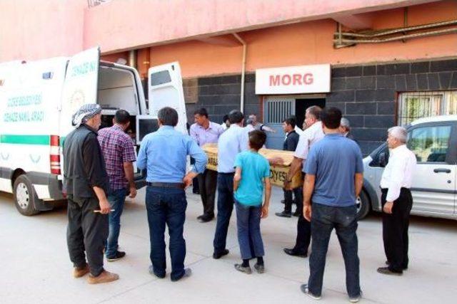 Cizre'de Sokağa Çıkma Yasağı Ve Operasyonlar Sürüyor; 8 Polis Ve 3 Çocuk Yaralı