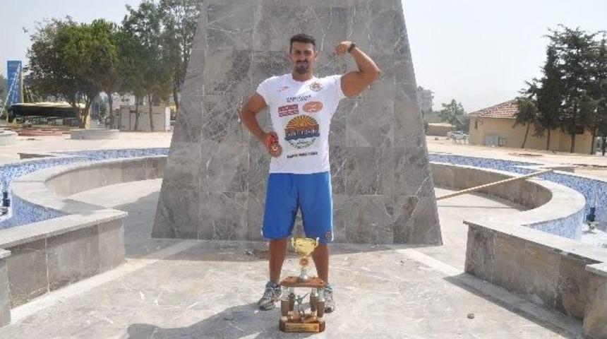 Bebekoğlu&rsquo; Mersin&rsquo;de &Uuml;&ccedil;&uuml;nc&uuml; Oldu