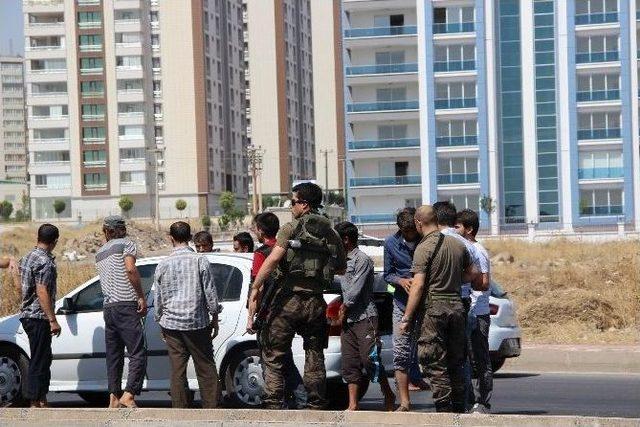 Diyarbakır’da Bombalı Araç İhbarı Polisi Alarma Geçirdi