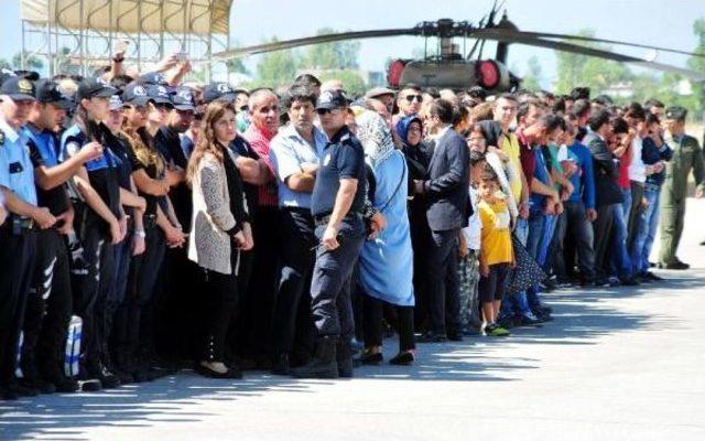 Dağlıca Şehitleri Van'dan Törenle Memleketlerine Uğurlandı