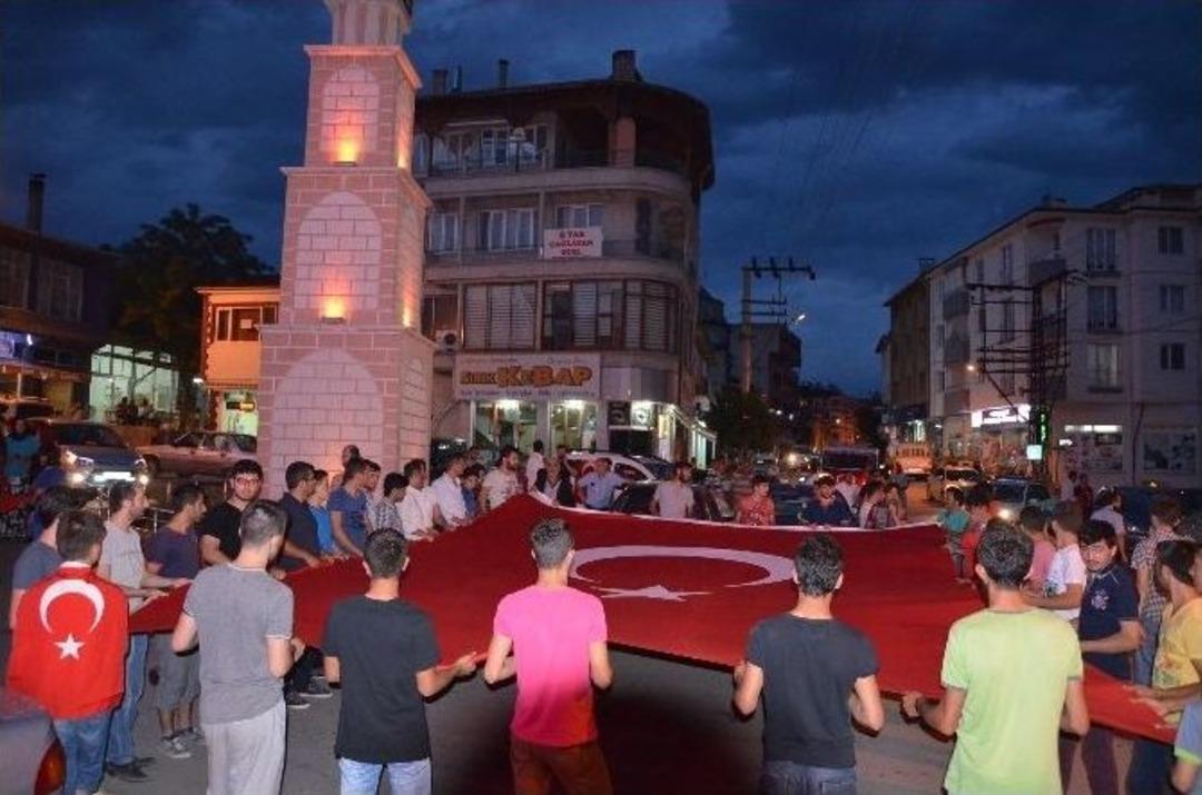 Vatandaşlardan Polis Ve Jandarmaya Destek