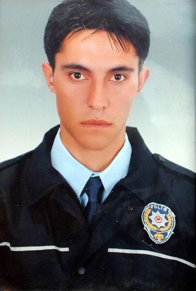 Yozgatlı Şehit Polisin Baba Ocağına Ateş Düştü