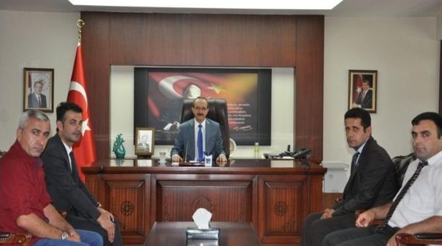 Muş&rsquo;ta Şehit Aileleri Ve Gaziler Derneği &Uuml;yeleri, Vali Yavuz&rsquo;u Ziyaret Etti