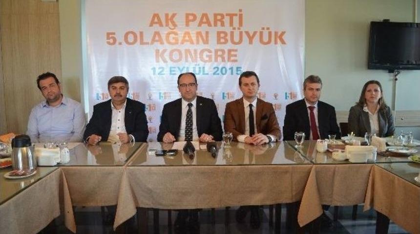 Ak Parti&rsquo;de G&uuml;ndem Değerlendirme Toplantısı