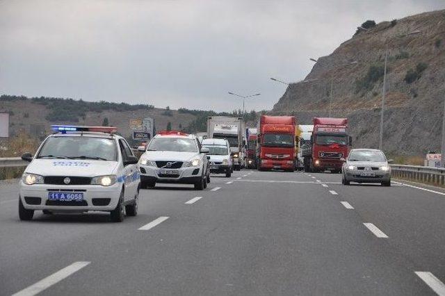 Bozüyüklü Kamyoncuların Teröre Tepki Eylemi