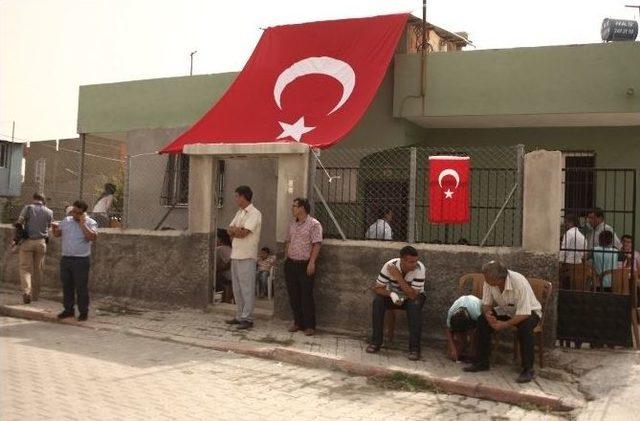 Şehit Polis Memuru Derindere’nin Evinde Yas Hakim