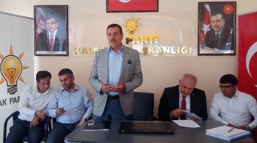 T&uuml;fenkci, Kale&rsquo;de Mahalle Başkanları İle Bir Araya Geldi