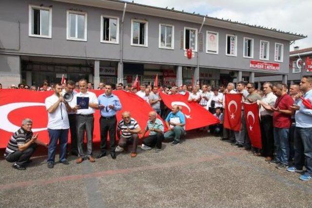 Balıkesir'de Memurlardan Teröre Tepki