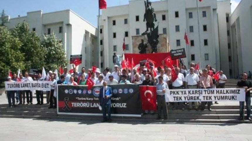Nevşehir&rsquo;De Memur-Sen &Uuml;yelerinden Ter&ouml;r Protestosu