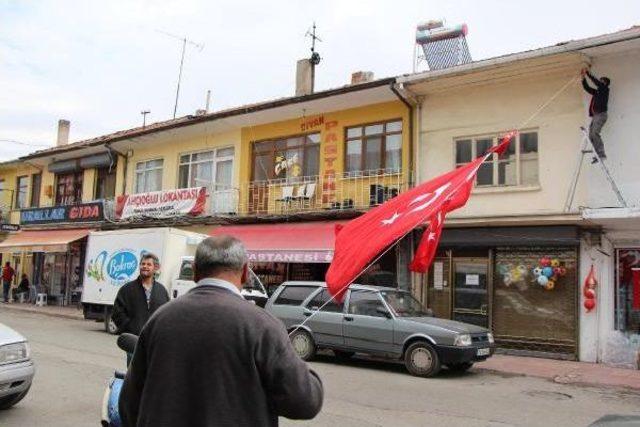 Şehit Polisin Bolu'daki Baba Ocağında Yas (2)