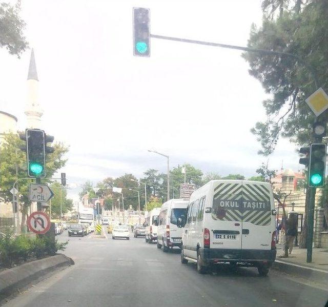 Servis Şoförleri Edirne’de Terörü Protesto Etti