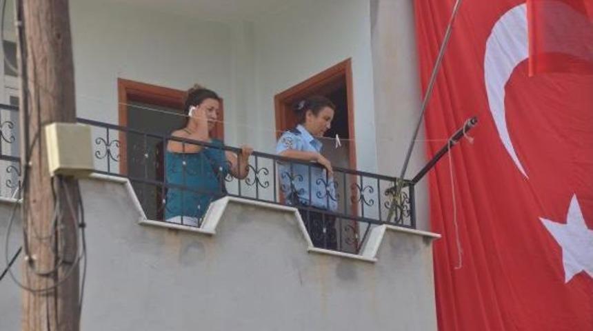 Tunceli'de Yol Kesen Pkk'lılar Otomobili Taradı: 1 Polis Şehit (3)