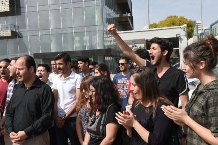 Chp Gençlik Kolları'ndan Hürriyet Gazetesi'ne Saldırıyı Protesto G4