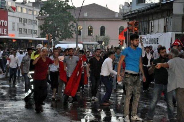 Elazığ da Ter&ouml;re Tepki Eyleminde Olaylar &Ccedil;ıktı 2