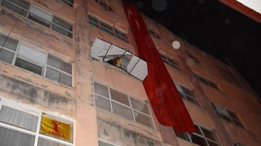 Ortaca&rsquo;da Hdp Tabelasını İndirdiler