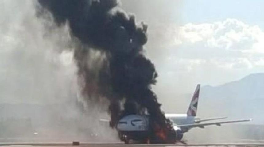 British Airways U&ccedil;ağı Las Vegas'ta Yandı, 14 Kişi Yaralandı!