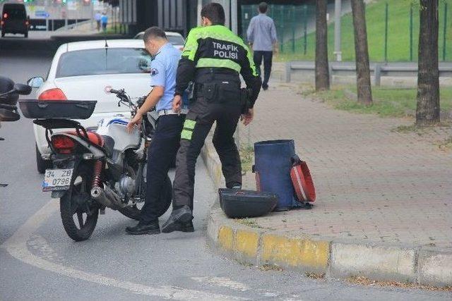 Şişli’de Motosikletle Minibüs Çarpıştı: 1 Yaralı