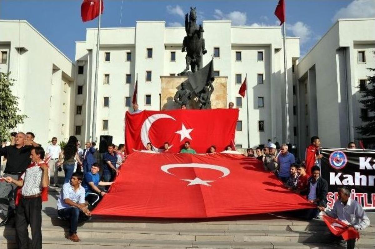 Nevşehir Şehitler İ&ccedil;in Y&uuml;r&uuml;d&uuml;