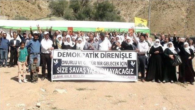 Hdp Ve Dbp’den Başkale’de Canlı Kalkan Eylemi