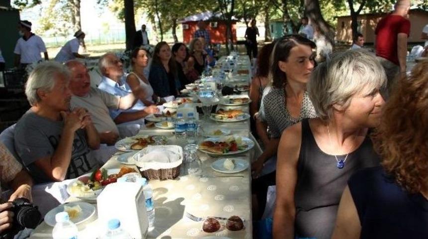 Uluslararası Yalova Sanat Bienali Başladı