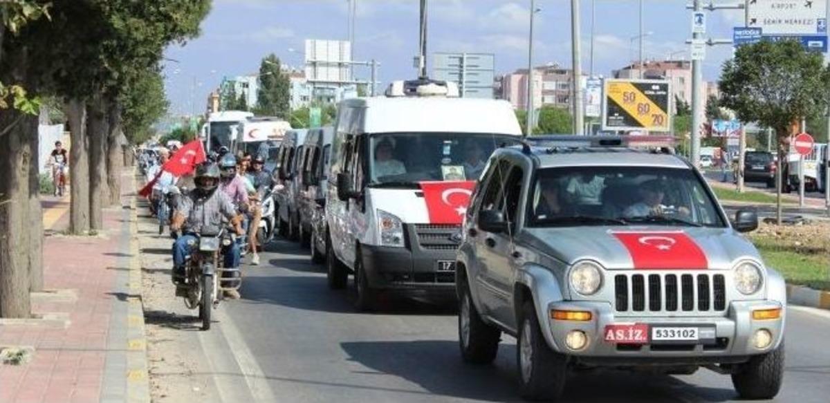 &Ccedil;anakkaleli Şehidin Cenazesi Y&uuml;z Ara&ccedil;lık Konvoyla Memleketine G&ouml;t&uuml;r&uuml;ld&uuml;