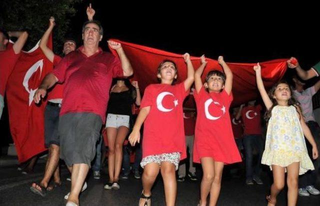 Bodrum da Ter&ouml;r Denizde Ve Karada Protesto Edildi 1