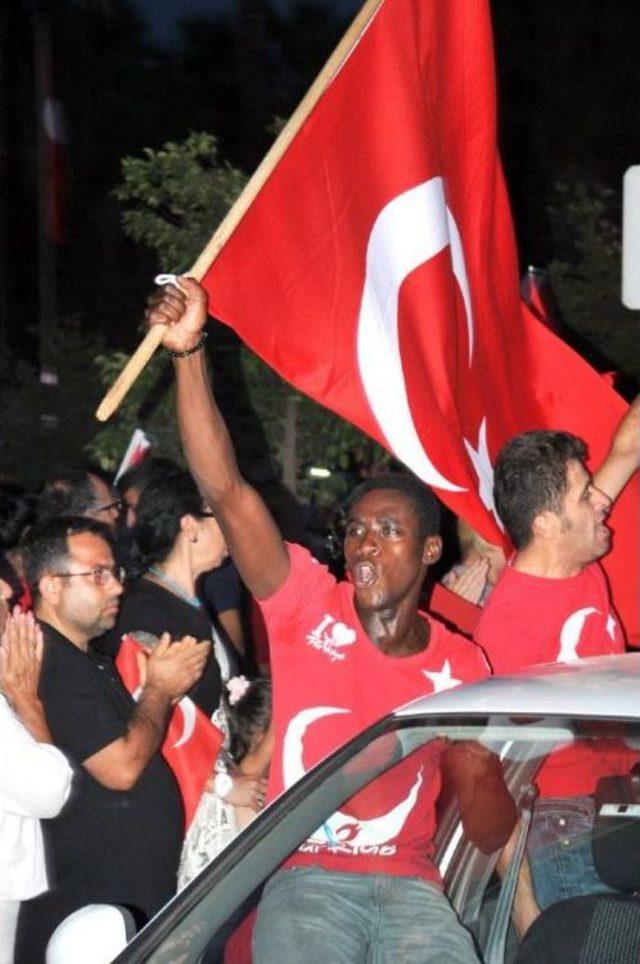 Bodrum da Ter&ouml;r Denizde Ve Karada Protesto Edildi 3