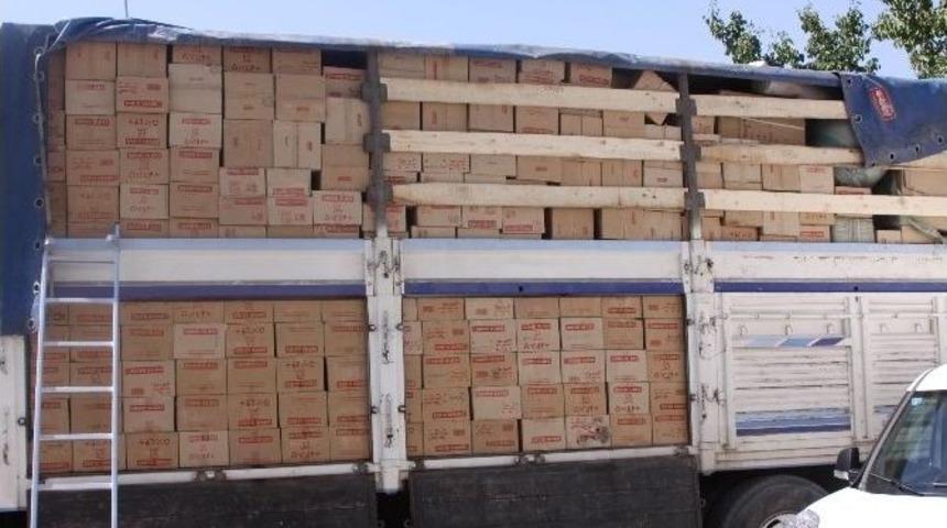 Erzincan Emniyet M&uuml;d&uuml;rl&uuml;ğ&uuml;&rsquo;nden Sigara Ka&ccedil;ak&ccedil;ılarına Operasyon