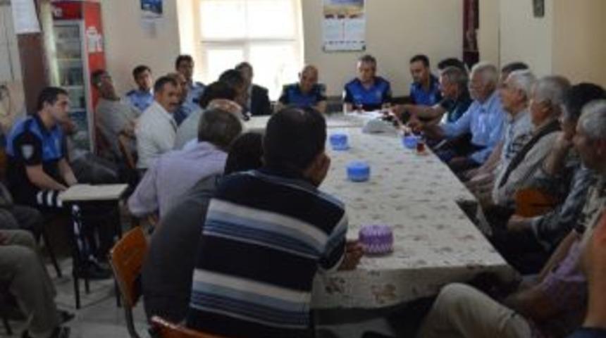Erzincan Emniyet M&uuml;d&uuml;rl&uuml;ğ&uuml; Huzur Toplantılarını S&uuml;rd&uuml;r&uuml;yor