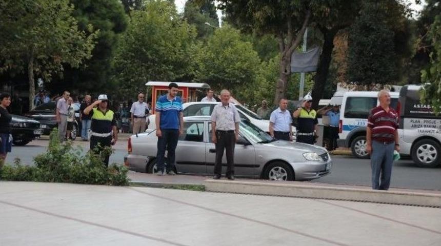 Tekirdağ&rsquo;da Şehitler İ&ccedil;in Hayat Durdu