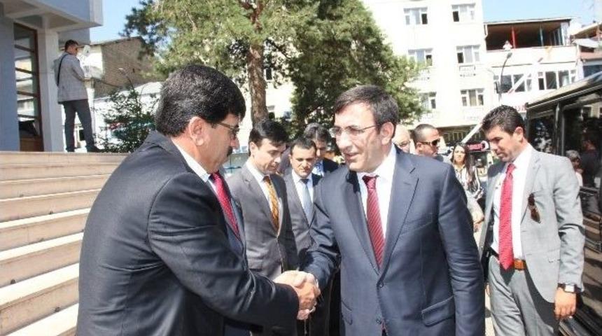 Başbakan Yardımcısı Cevdet Yılmaz: "ama Demeden Ter&ouml;re Karşı Durmalıyız"