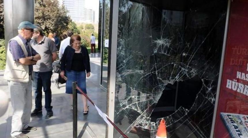 H&uuml;rriyet Gazetesi'ne Destek Ziyareti