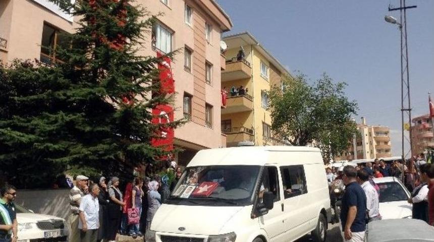 Iğdır&rsquo;da Pkk Saldırısı Sonucu Şehit Olan Polis Memuru Ali Ko&ccedil;, Son Kez Evine Getirildi