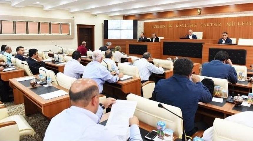 Sekmen: &ldquo;ter&ouml;r, Kaotik Bir Ortam Oluşturmak İstiyor&rdquo;