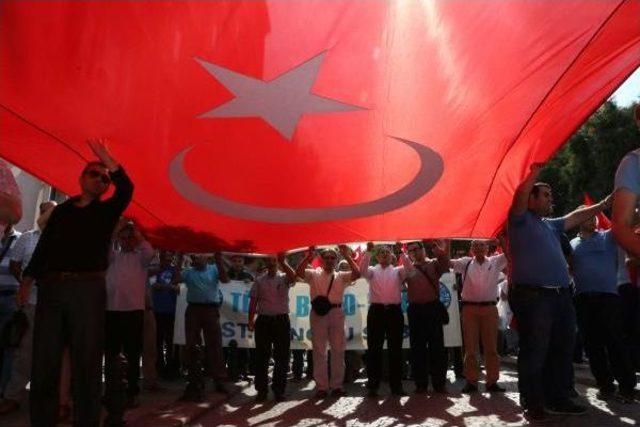 Türkiye Kamu-Sen den "terör e Tepki, Şehitlere Saygı" Yürüyüşü 1