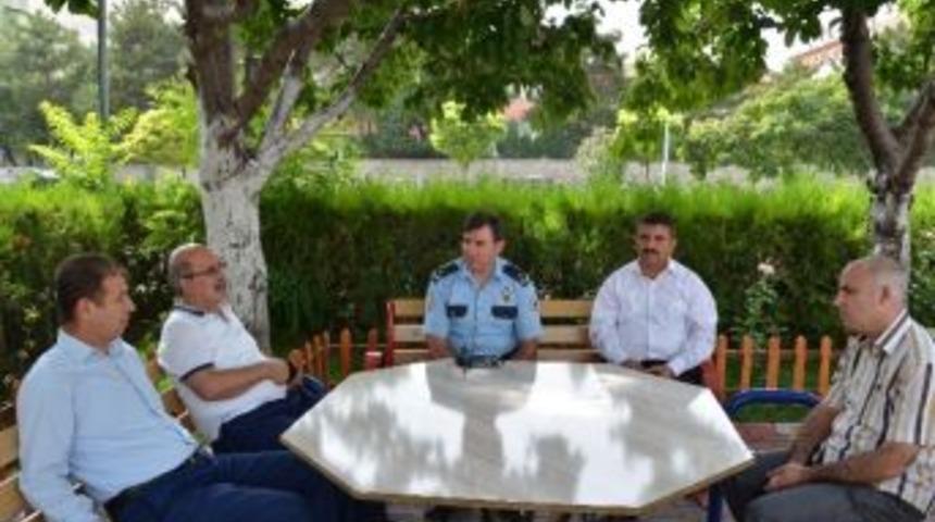 Siyasilerden Başsağlığı Ziyareti